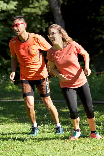 Group training outdoor run pair